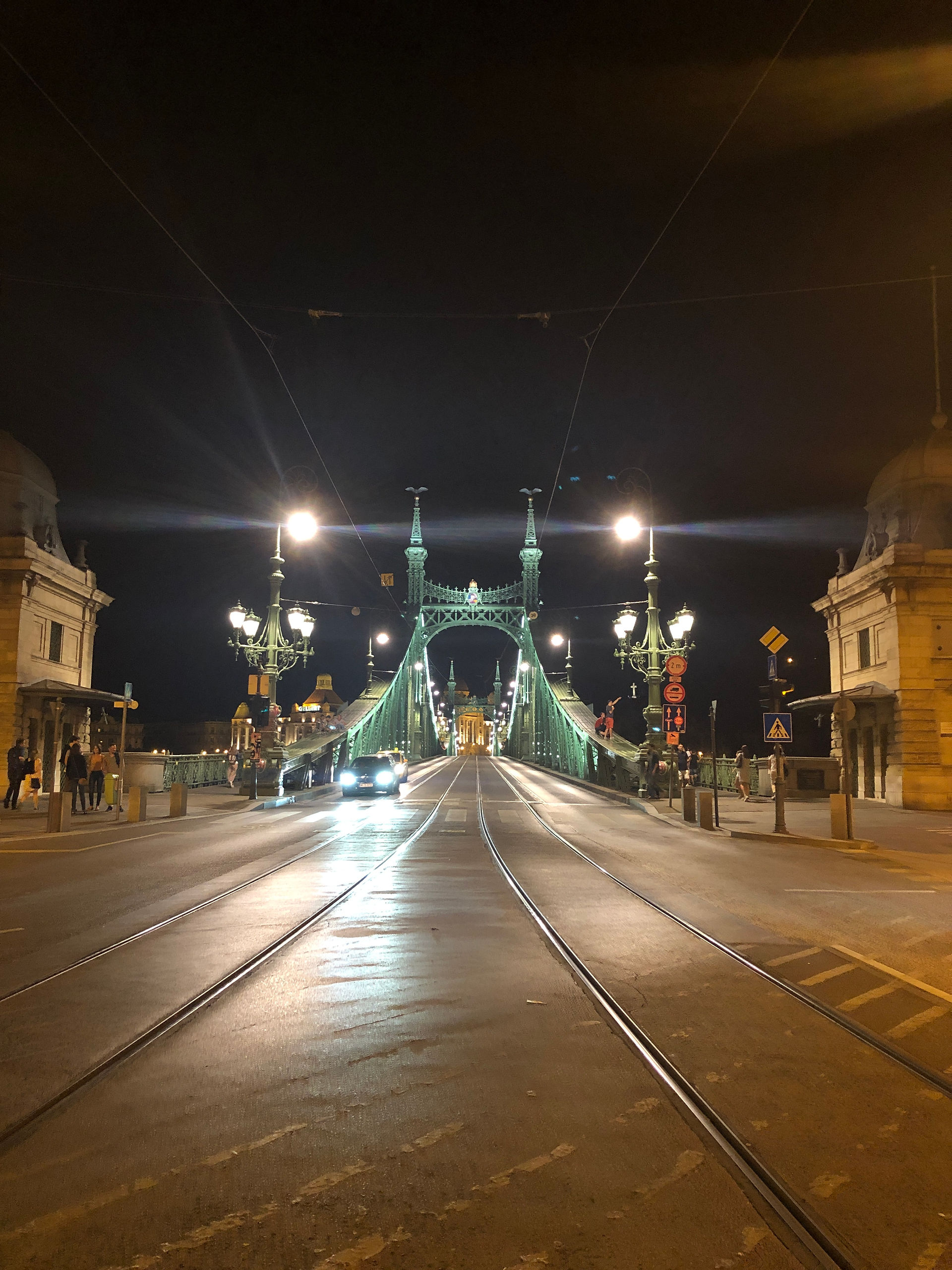 Bootsfahrt bei Nacht