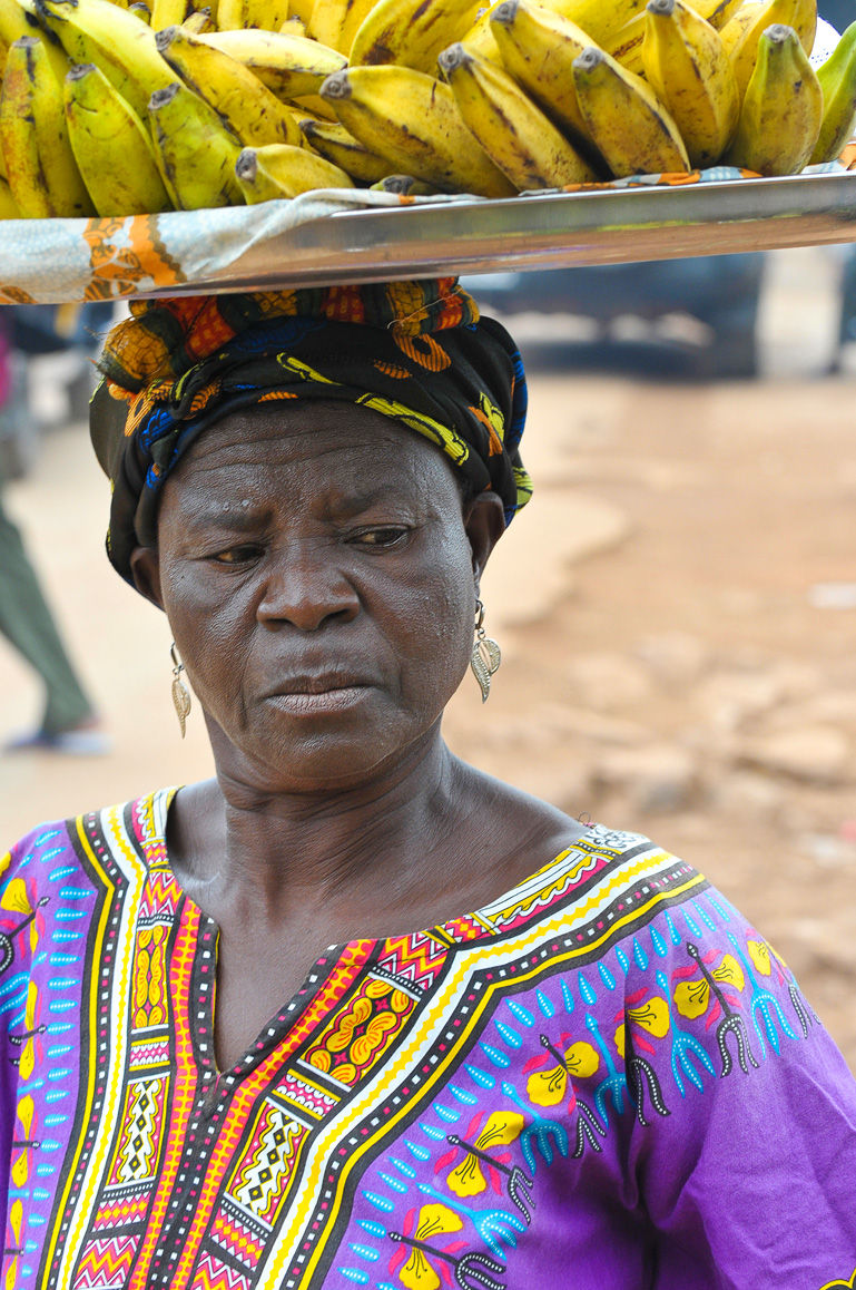 vendeuse bananes.jpg