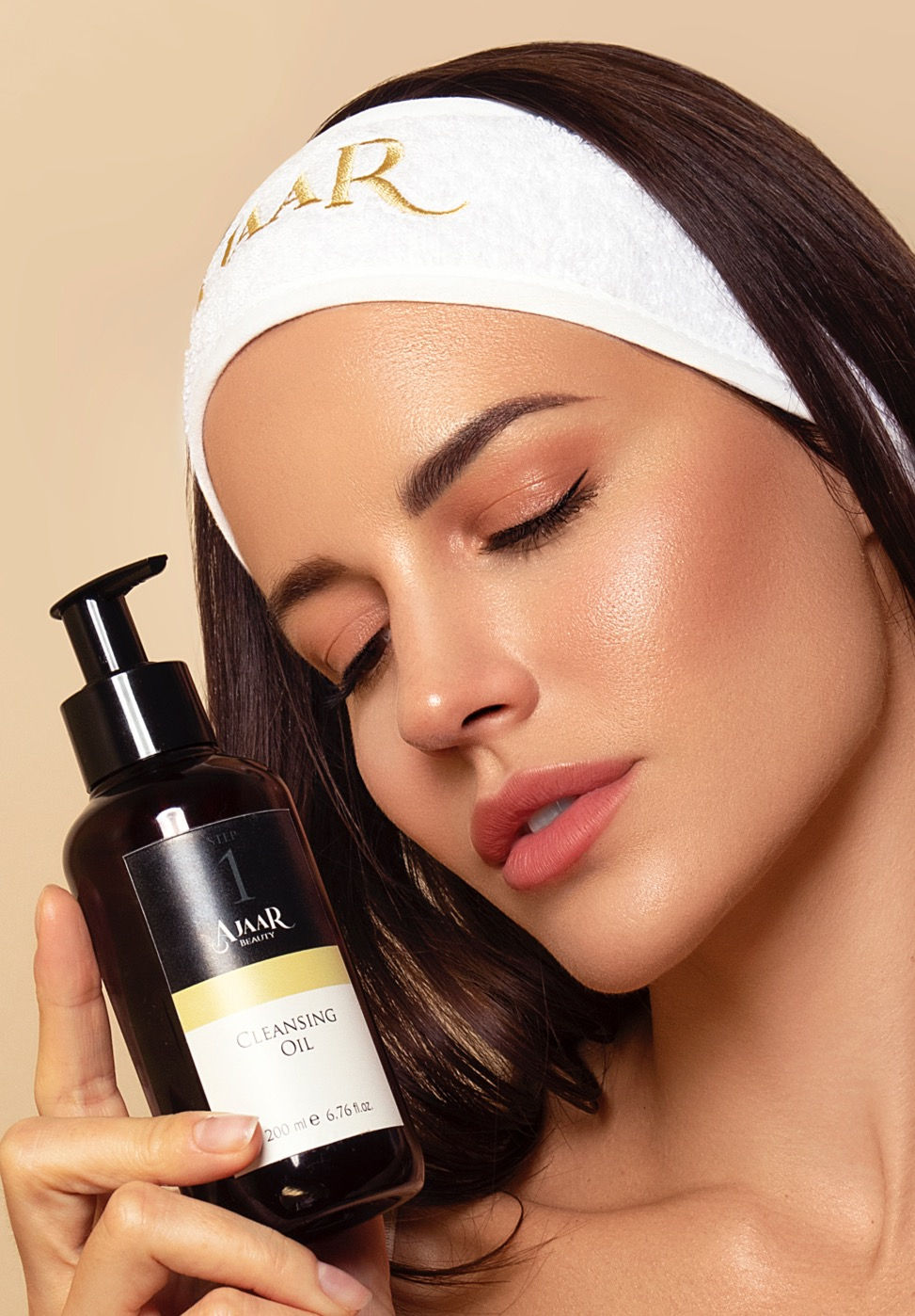 Thumbnail: Step 1 Cleansing Oil indispensabile