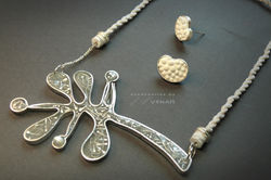 contemporary bridal jewelry set