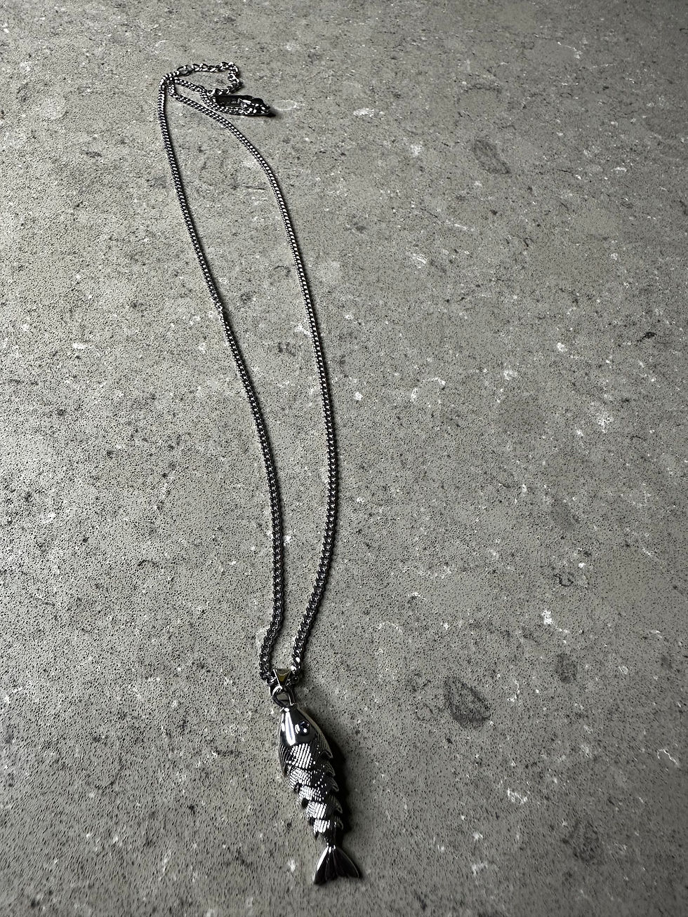 תמונה ממוזערת: Fish necklace 
