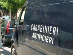 Allarme bomba, evacuata una scuola nel Cosentino. Valigia sospetta fa scattare l’intervento