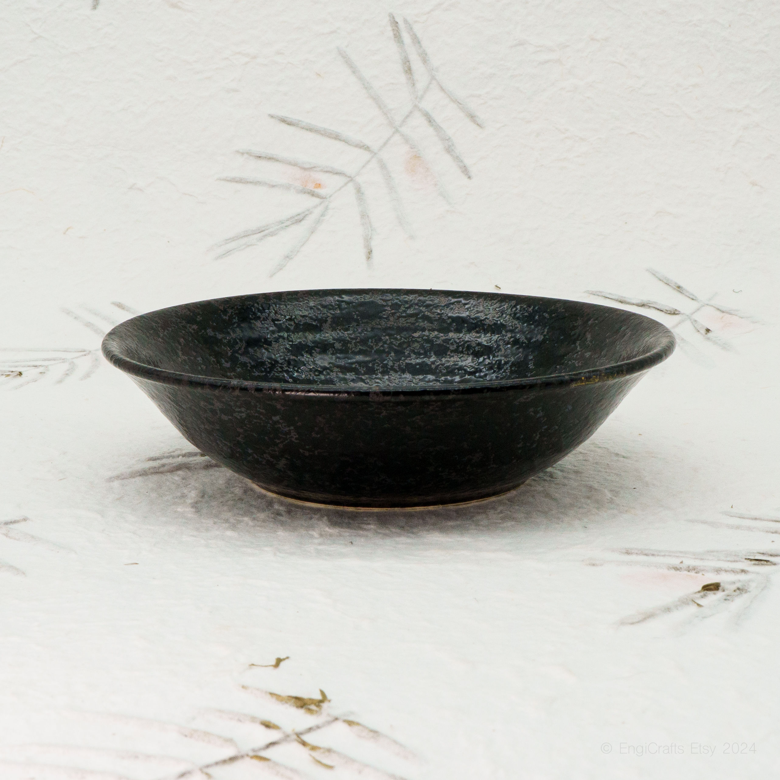 Black stone texture ceramic bowl, 16.7cm. Matte finish, ideal for pasta, rice, salad, and more. Microwave & dishwasher safe.