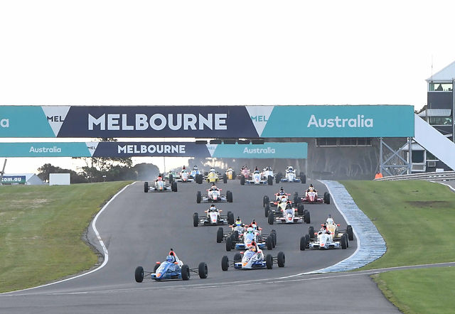 Aussie Racing Cars Round 3 Kicks Off At Winton This Weekend