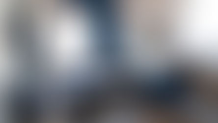 חדר מעוצב לנערה בצבעי אפור כחול