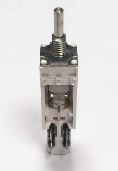 Miniatura: Vishay P11 10K or 1K Linear pot with push switch