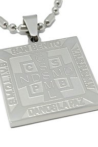 303 San Benito con oración 2 brillo 10.jpg