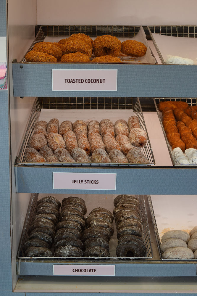 Donut Dip, West Springfield, Massachusetts