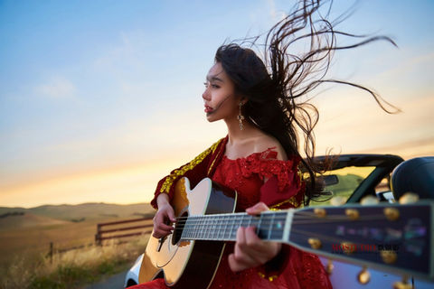 Artist Outdoor Portrait Photoshoot