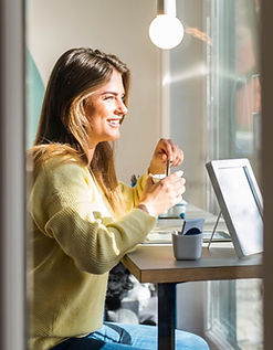 UYMI-Gastro-Coaching_Café_Blá_München05 (1)_edited.jpg