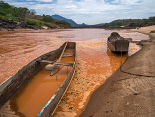 PES - Rio Doce realiza entrega de veículos para os municípios de Alpercata e Governador Valadares