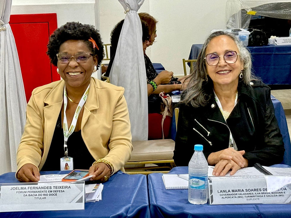 Joelma Fernandes e Lanla Maria, conselheiras que representam os territórios de Governador Valadares e Alpercata. Foto: Wellington Azevedo