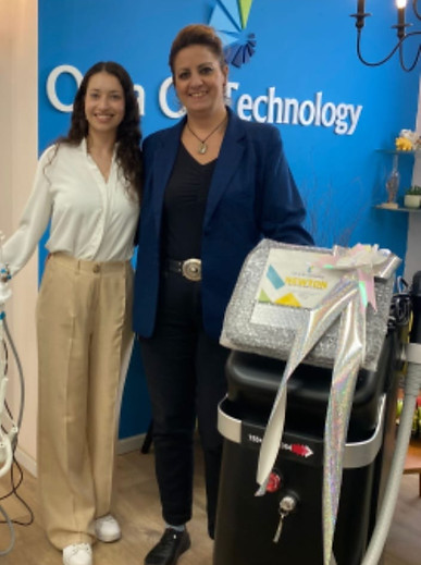 לקוחות-רכישת-ניוטון-מכשיר לייזר מקצועי_אור לעור טכנולוגיות  (16).jpeg