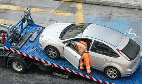 The Role of Emergency Towing in Roadside Safety