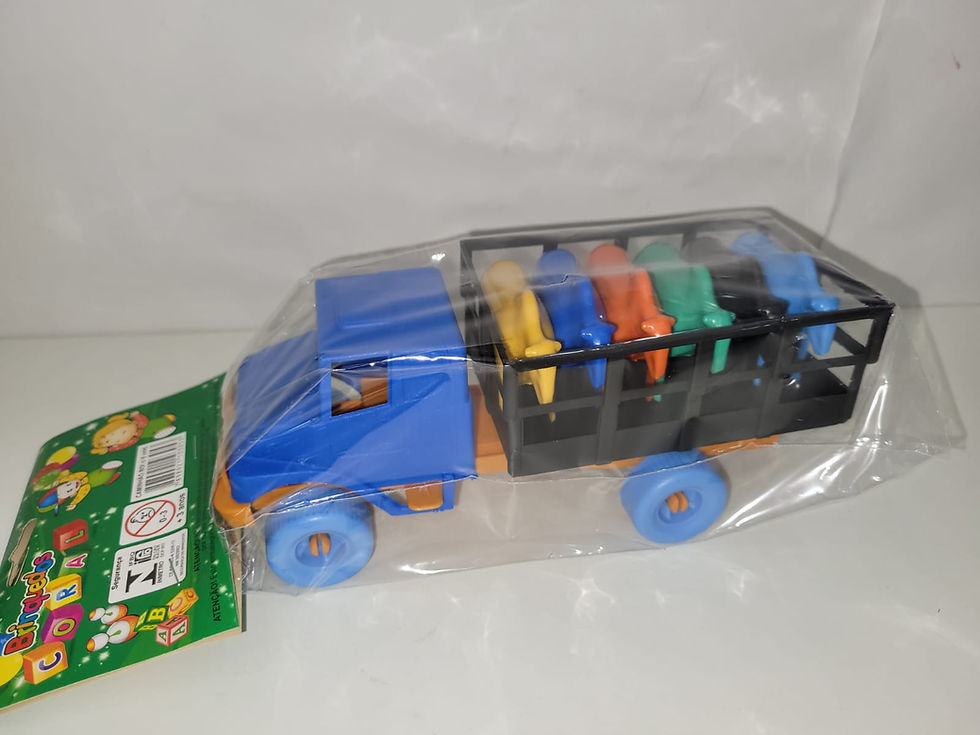 Miniatura: Caminhão com Bois