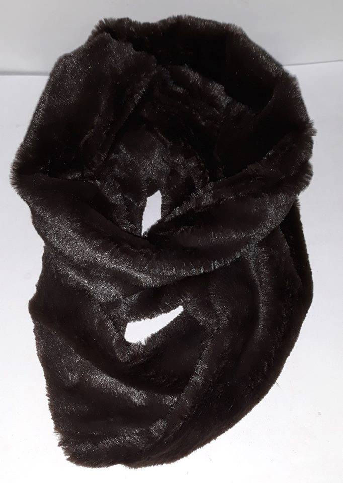 Miniatura: Gola Feminina