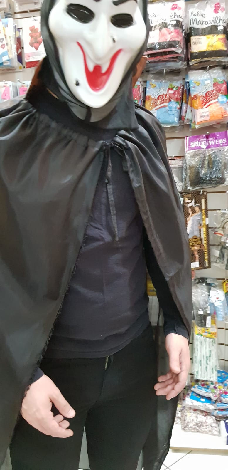 Miniatura: Capa Preta com Gola para Festas Halloween