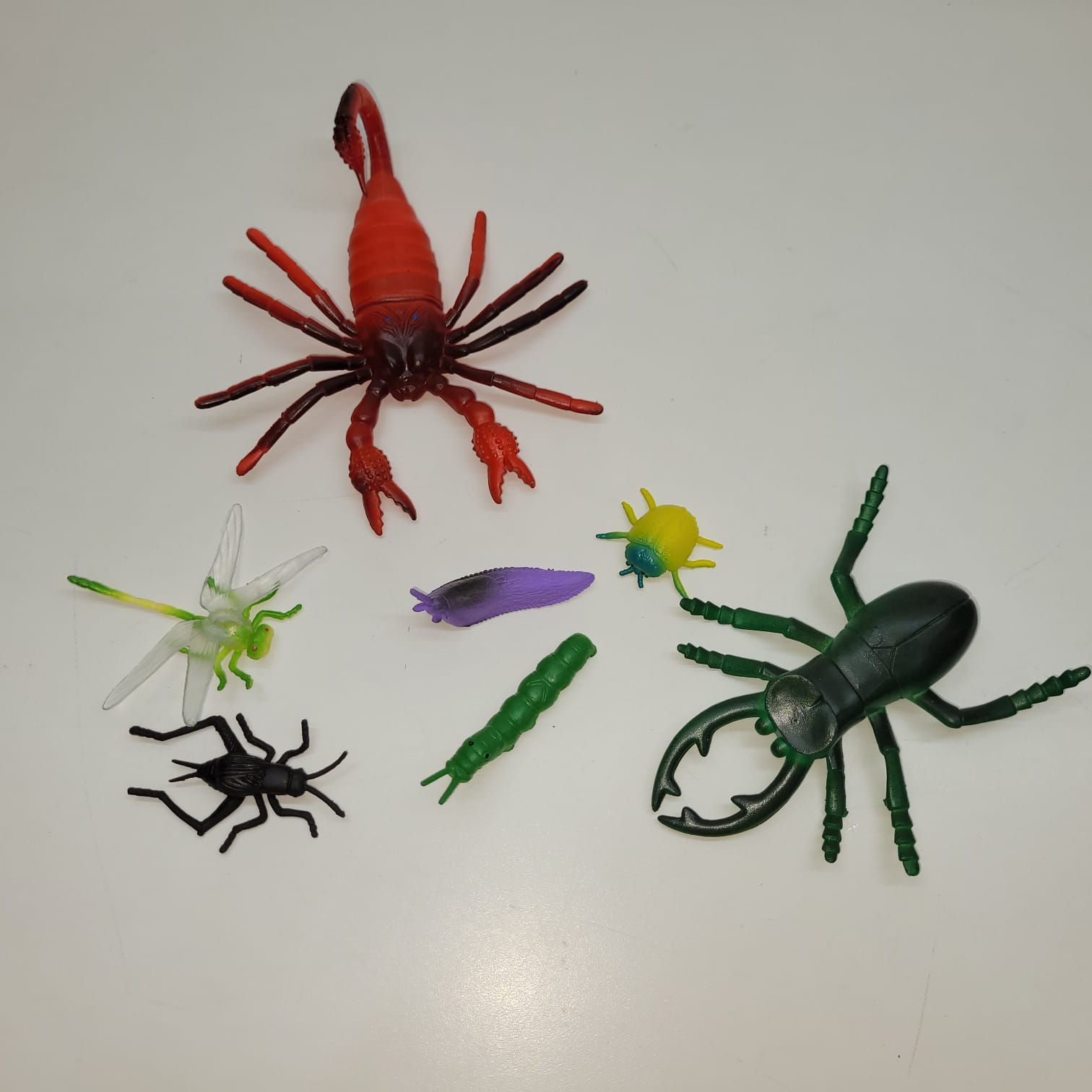 Kit Insetos 99 Toys