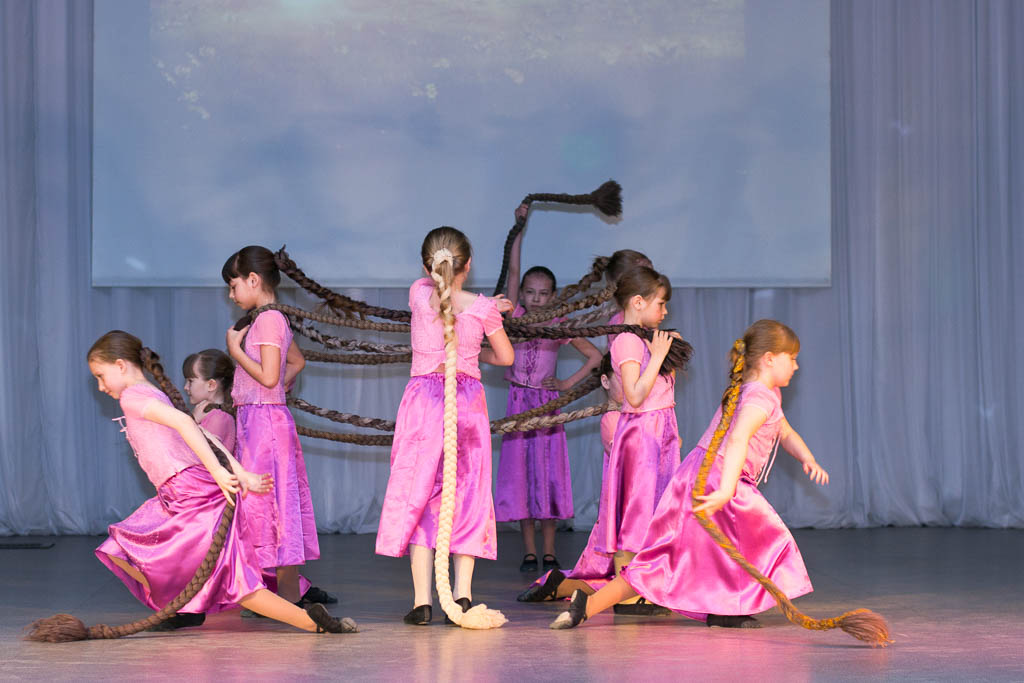 Богат талантами. Россия богата талантами. Богат талантами урал фестиваль афиша. Богат наш край талантами. Грц макеева миасс рисунок карандашом.