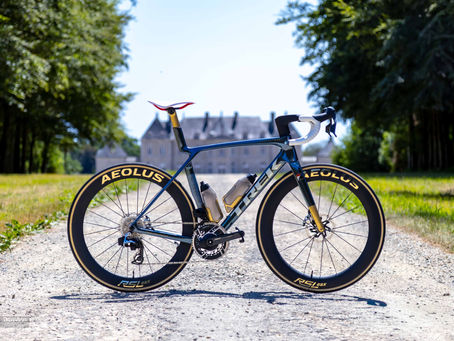 Madone SLR 9 No. 76 ICON