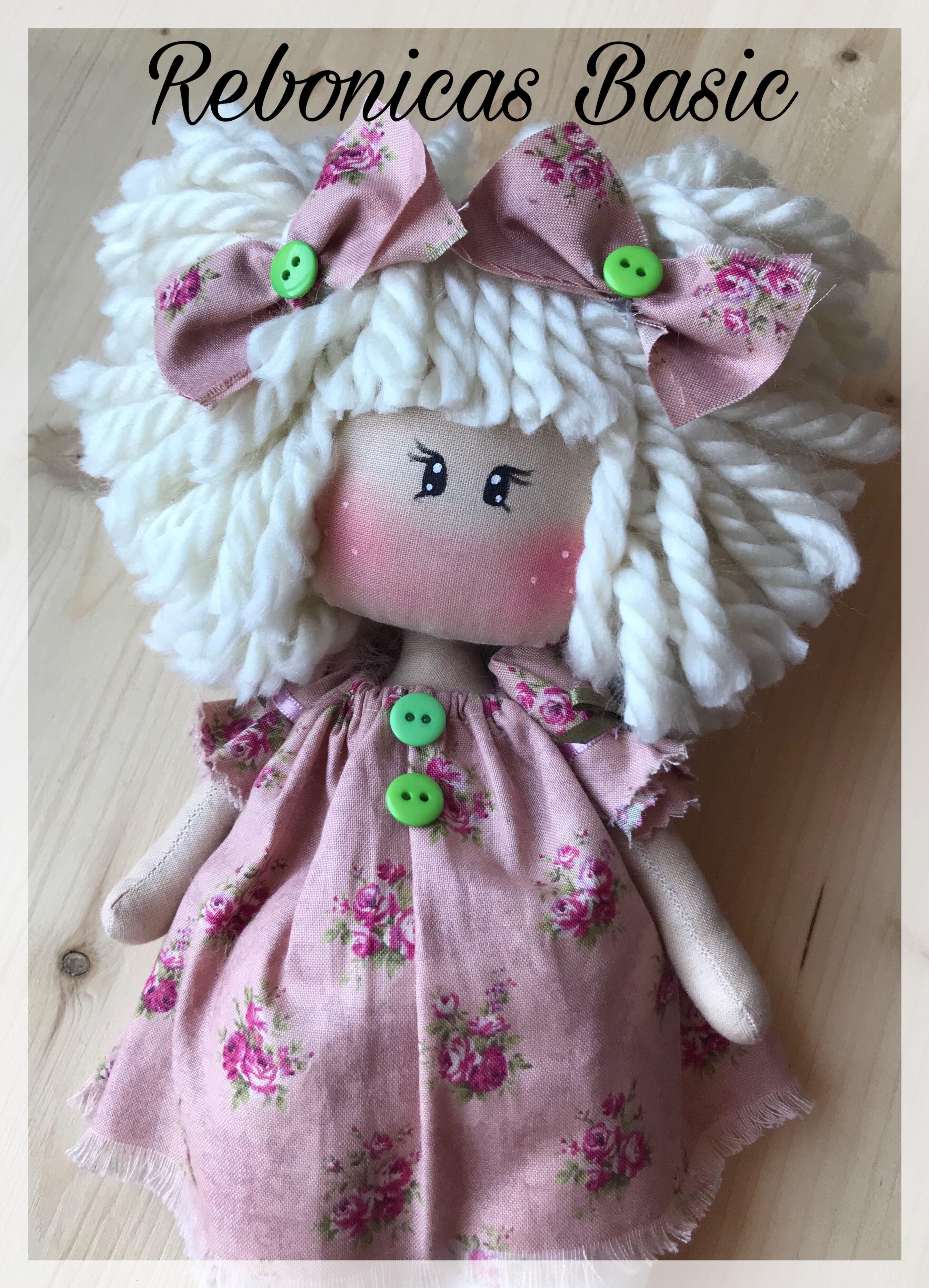 Muñeca de tela basica 30cm