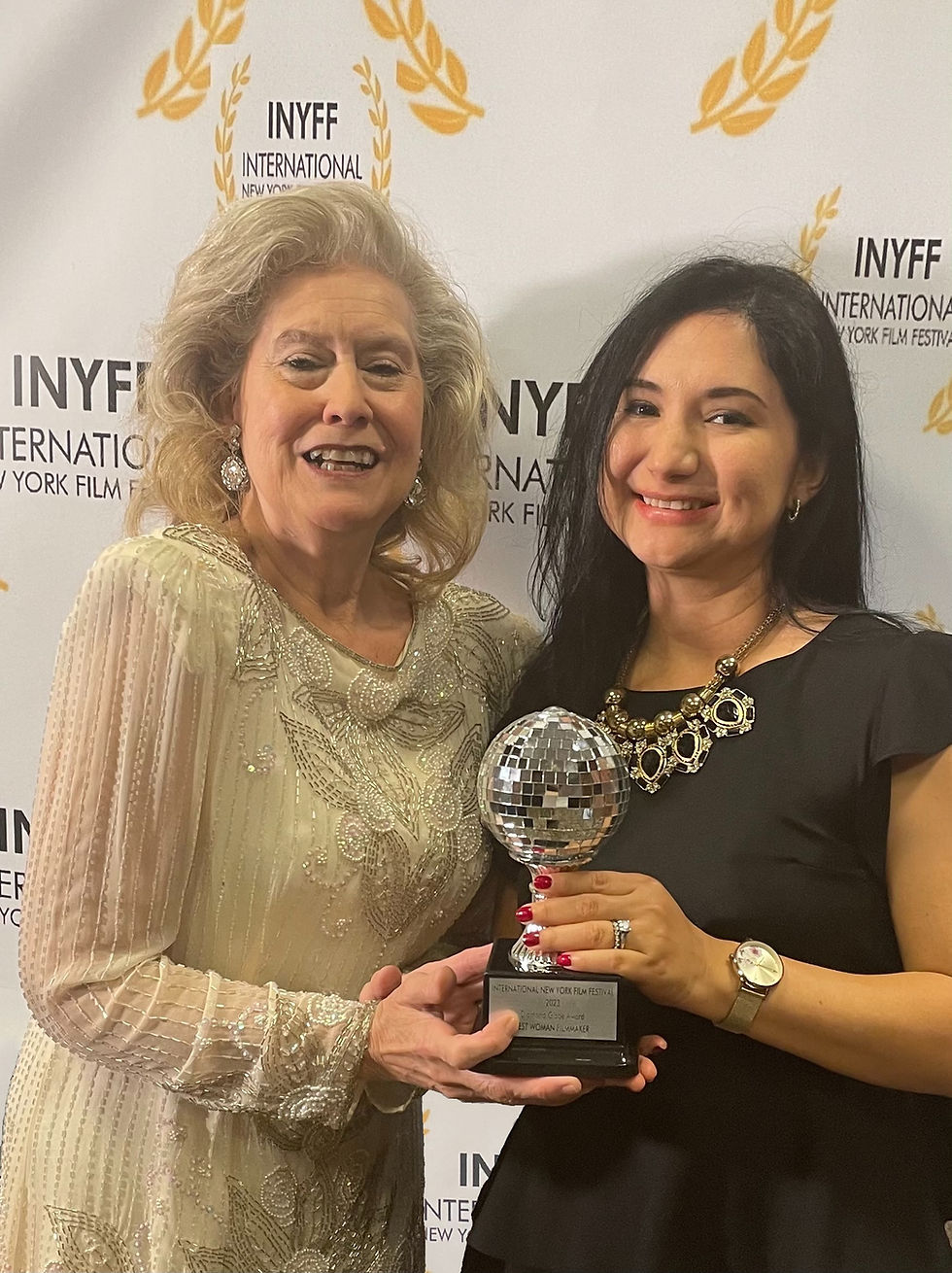 From Left to Right: Diana Lenska & Lisetty Sandoval