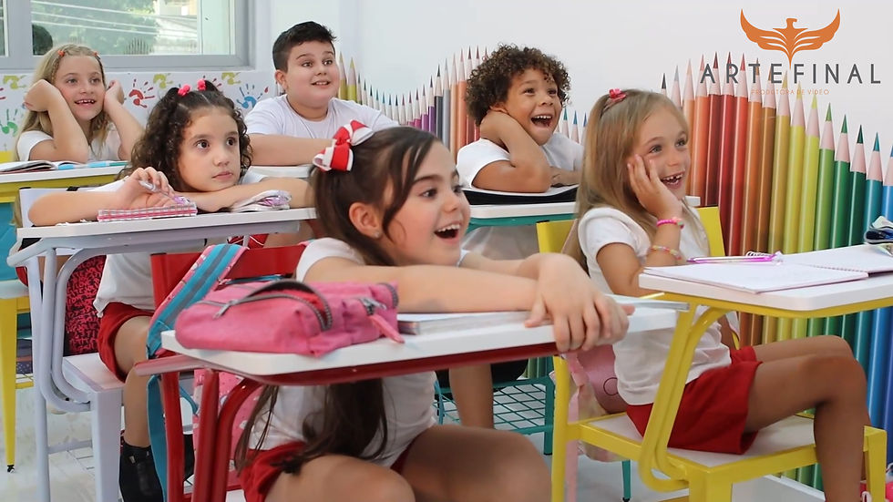 Sucesso na Internet | Canal infantil de sucesso não é apenas gravar vídeos