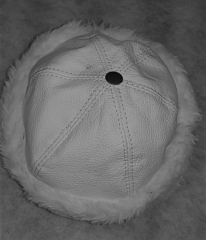 Miniatura: Touca de couro