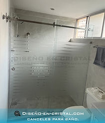 Cancel para baño con diseño esmerilado.