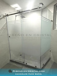 Cancel para baño, en cristal templado.