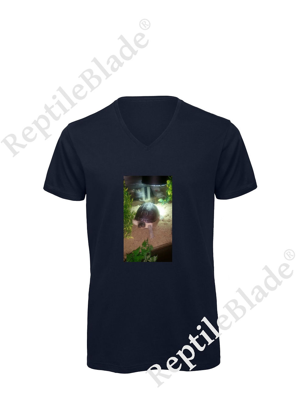 Thumbnail: T-shirt homme col v "Lilo tortues"