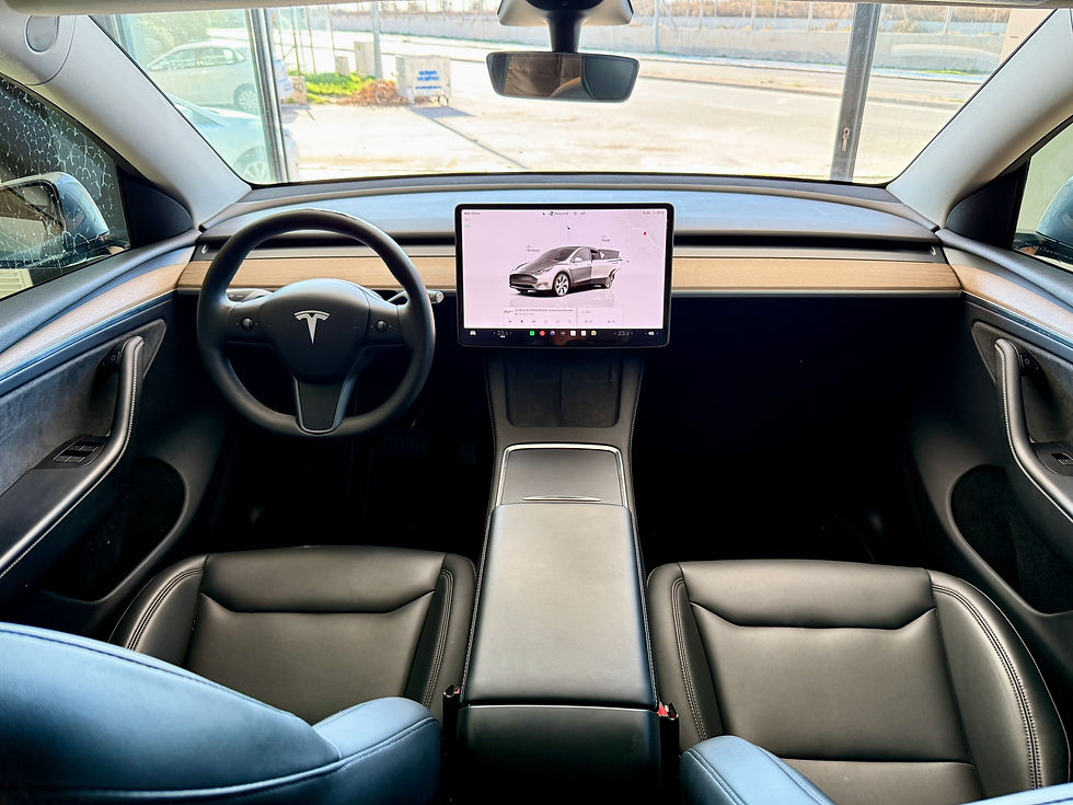 Küçük resim: 2023 Model Tesla Model Y Long Range (Legacy) Quicksilver