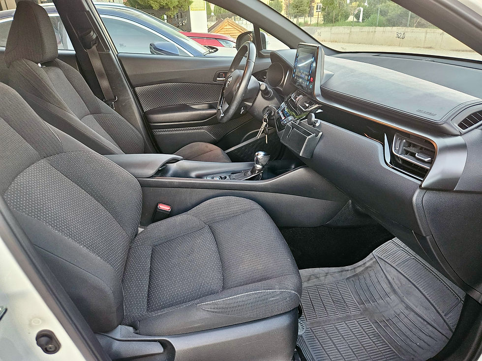 Küçük resim: 2018 Model Toyota C-HR 1.2 Turbo 116 PS Multidrive S Advance (4x2) Beyaz