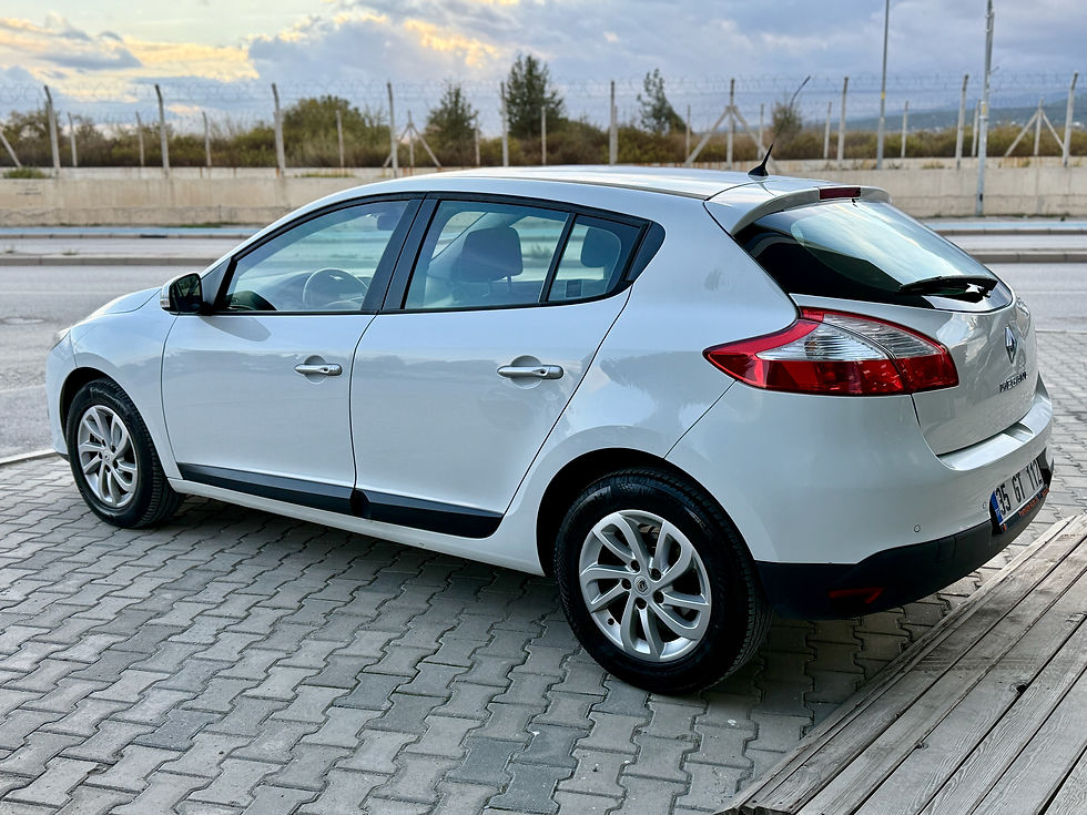 Küçük resim: 2014 Model Renault Megane Hatchback 1.6 110 Hp Manuel Touch Plus Beyaz