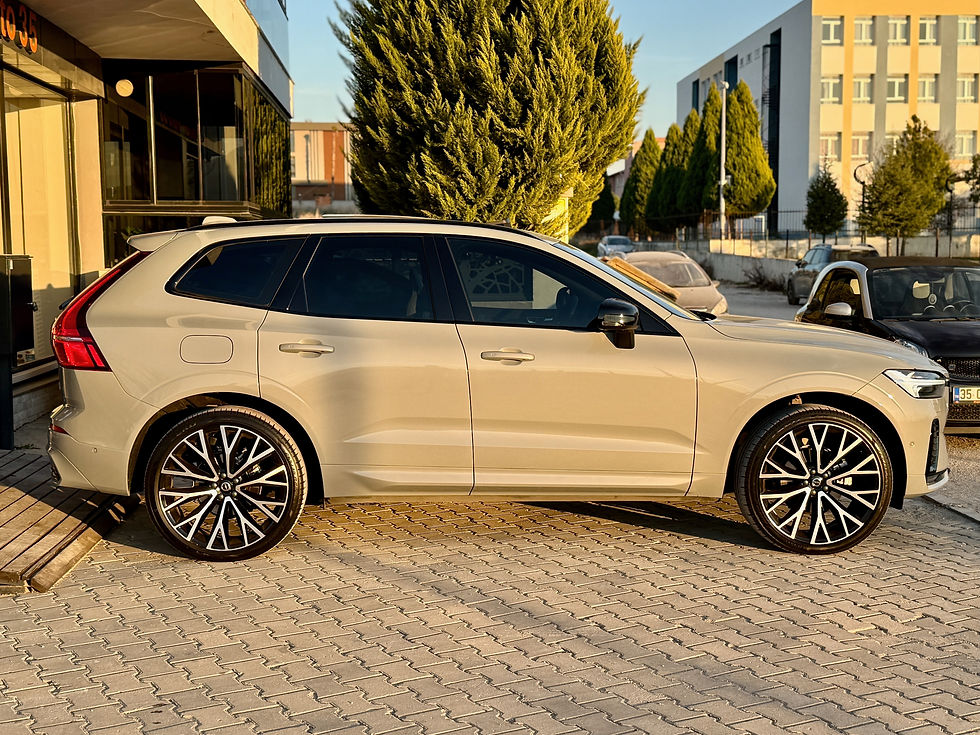 Küçük resim: 2024 Model Volvo XC60 B5 AWD Mild Hybrid Benzin Plus Dark Vapour Gri Metalik