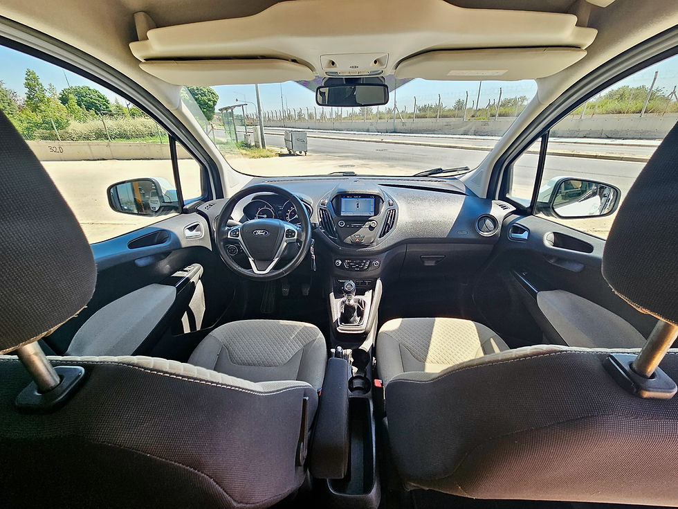 Küçük resim: 2019 Model Ford Tourneo Courier 1.5 TDCi 100 Hp Titanium Plus Beyaz