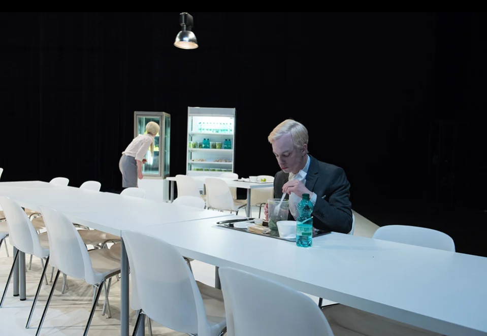 FROZEN - Cie Still Life