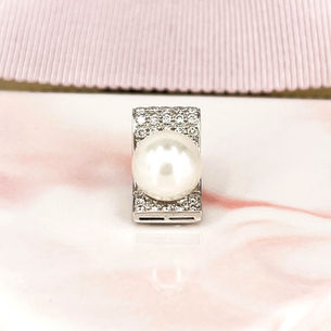Pearl Pendant 珍珠吊墜