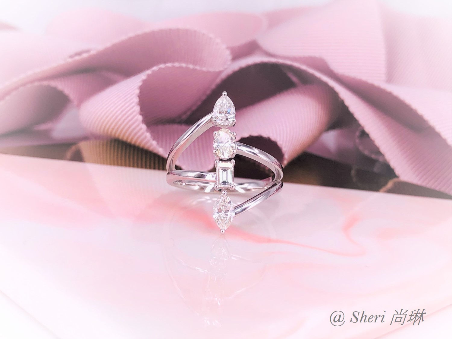 18K/750 Diamond Ring (鑽石戒指)