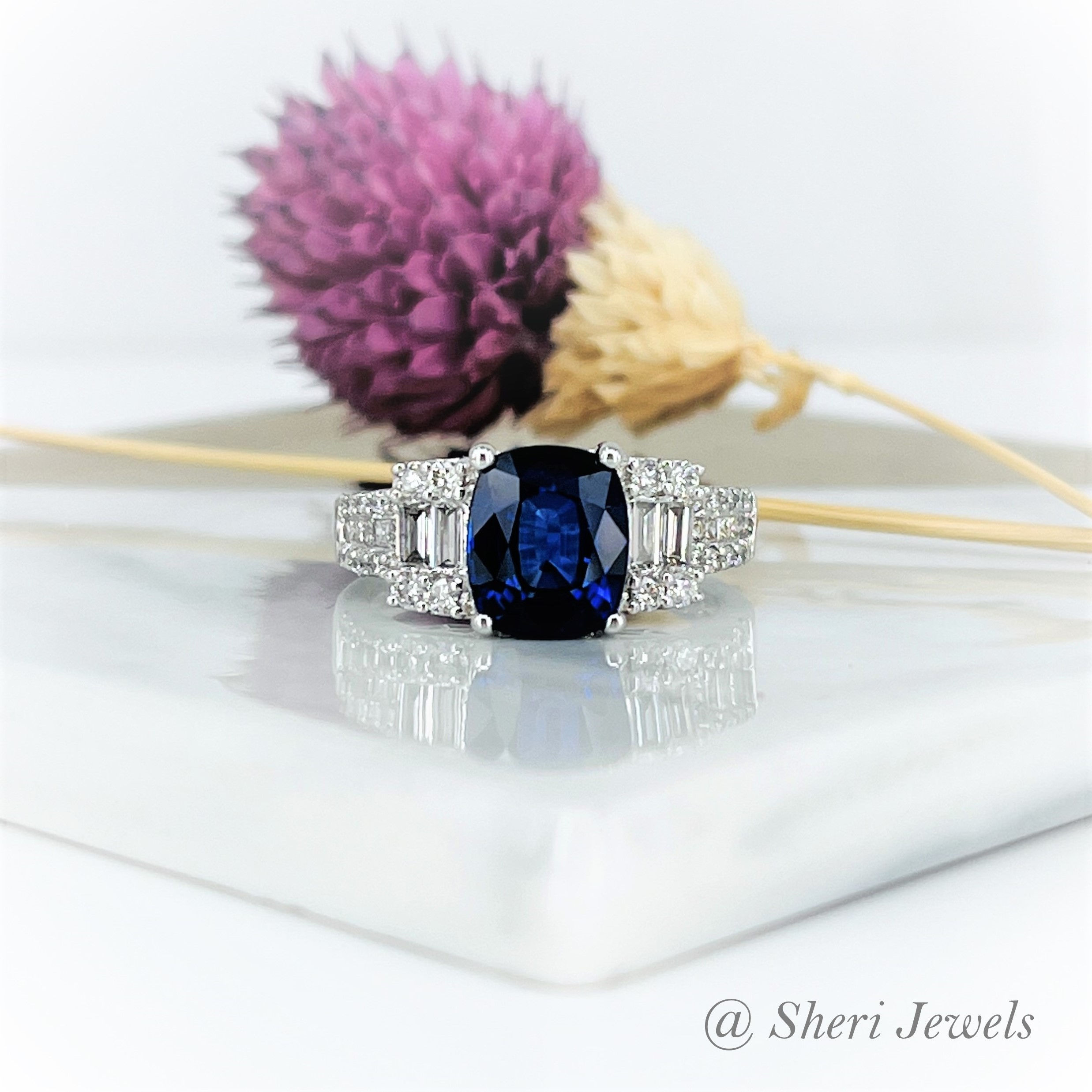 18K/750 Sapphire Diamond Ring [with Cert.] (藍寶鑽石戒指[附證書])
