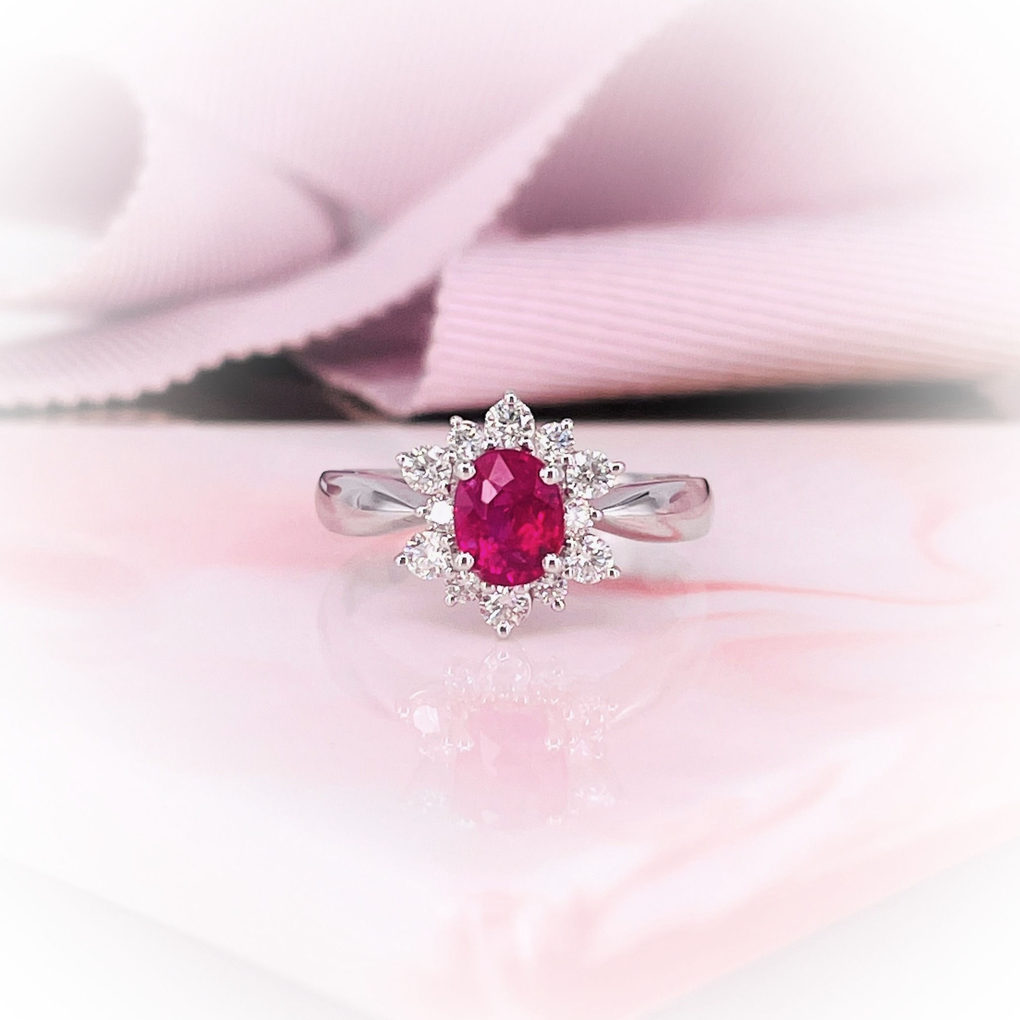 18K/750 Ruby Diamond Ring (紅寶鑽石戒指)