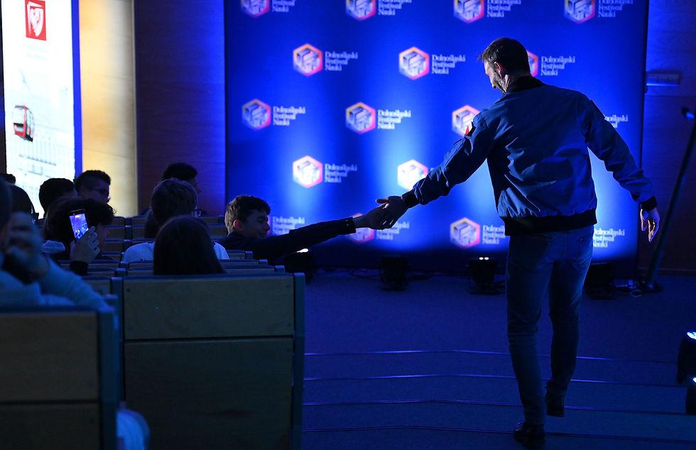 Kosmiczne spotkanie na PWr na zakończenie DFN