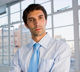 Giovane uomo d'affari