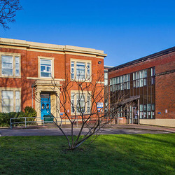 thumb_Willows-Primary-Resource-Centre_exterior-005.jfif