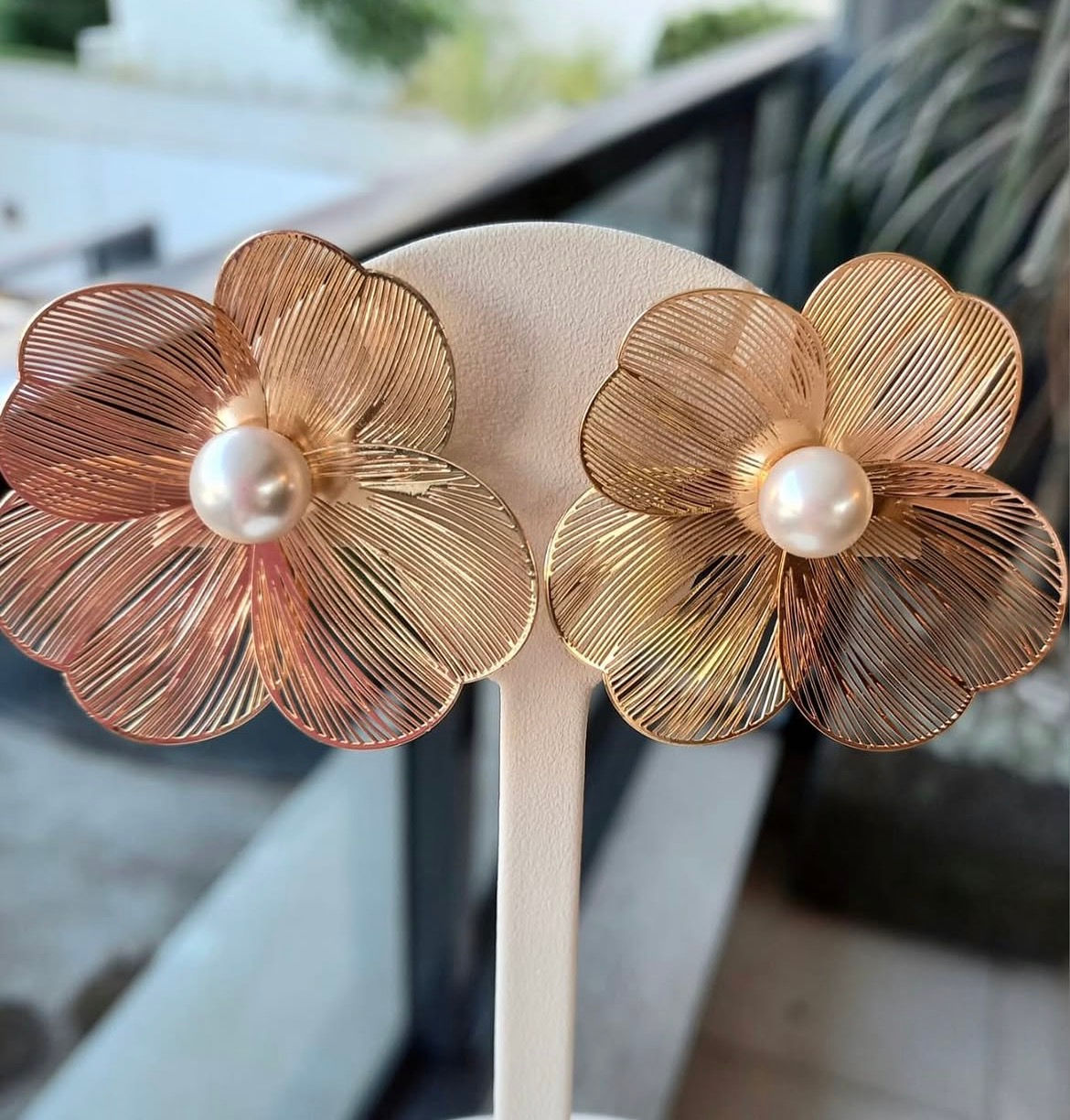 Aros en forma de flor filigrana