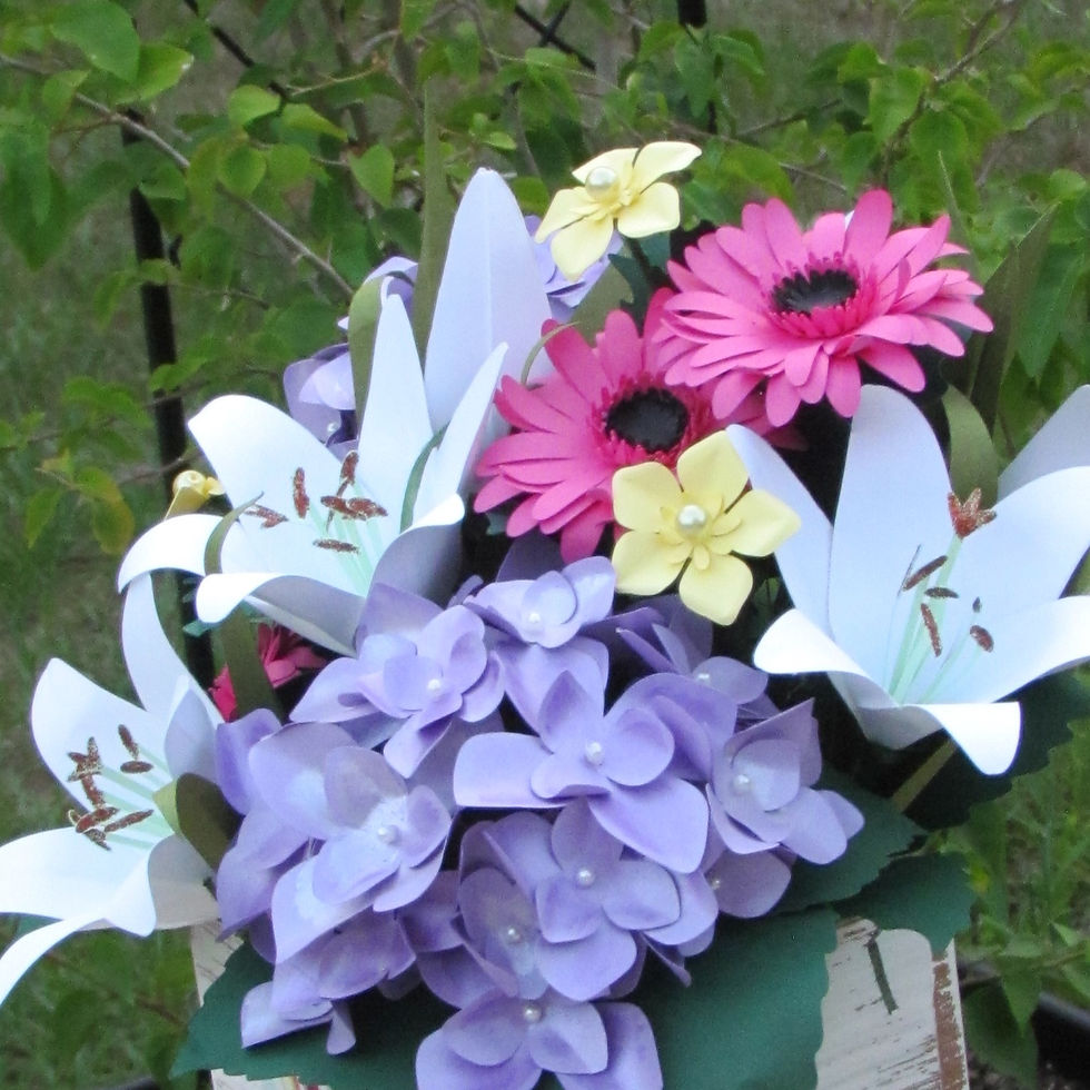 Thumbnail: Hummingbird Box Arrangement