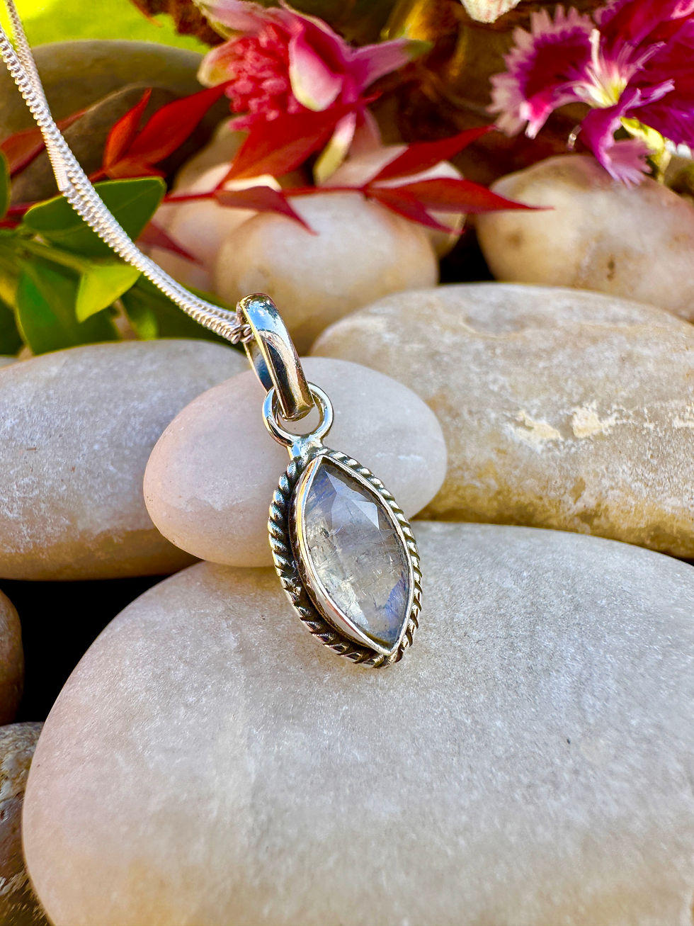 Thumbnail: Dainty Moonstone Sterling Silver Necklace