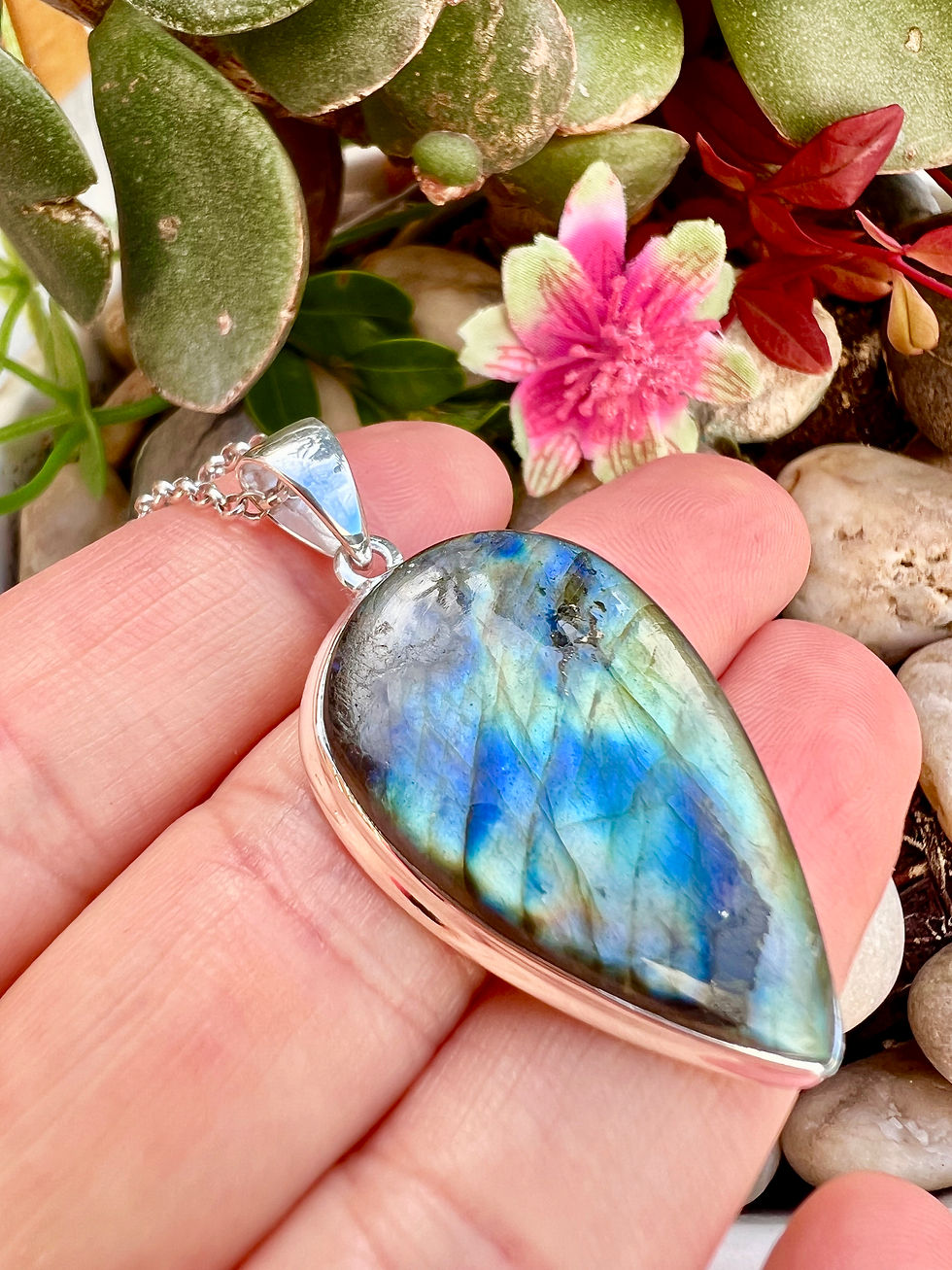 Thumbnail: Genuine Labradorite Sterling Silver Necklace