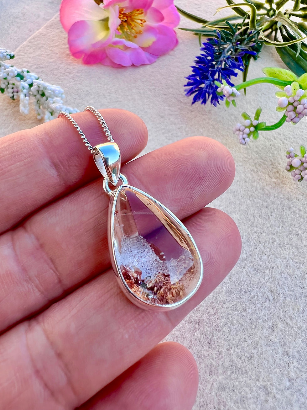 Thumbnail: Pink Hues Lodolite Quartz Sterling Silver Necklace