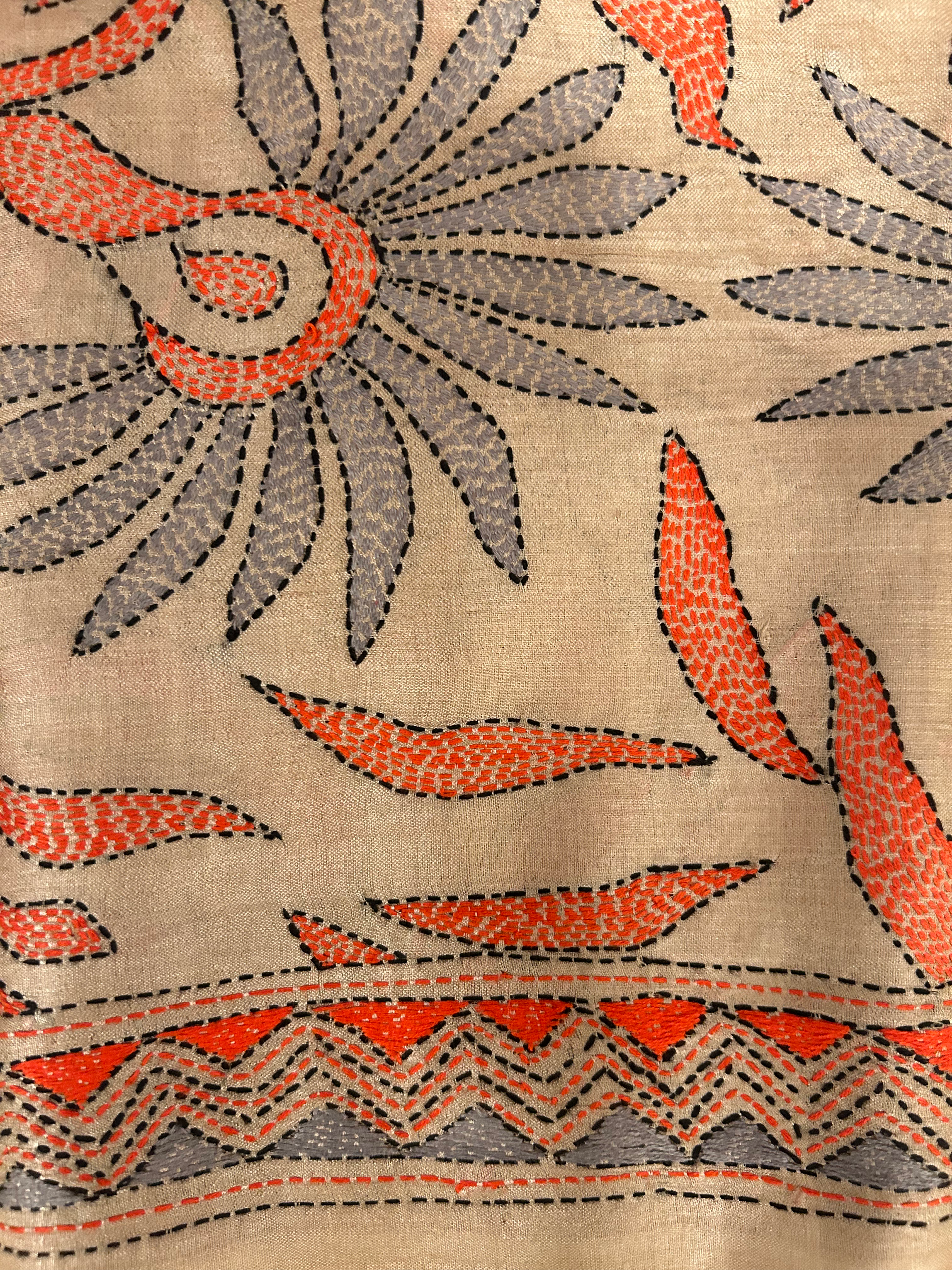 Beige Geometric Pure Silk Kantha Stole